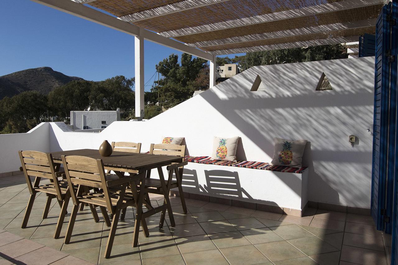 Armadoros Hotel / Ios Backpackers Chora Exterior foto