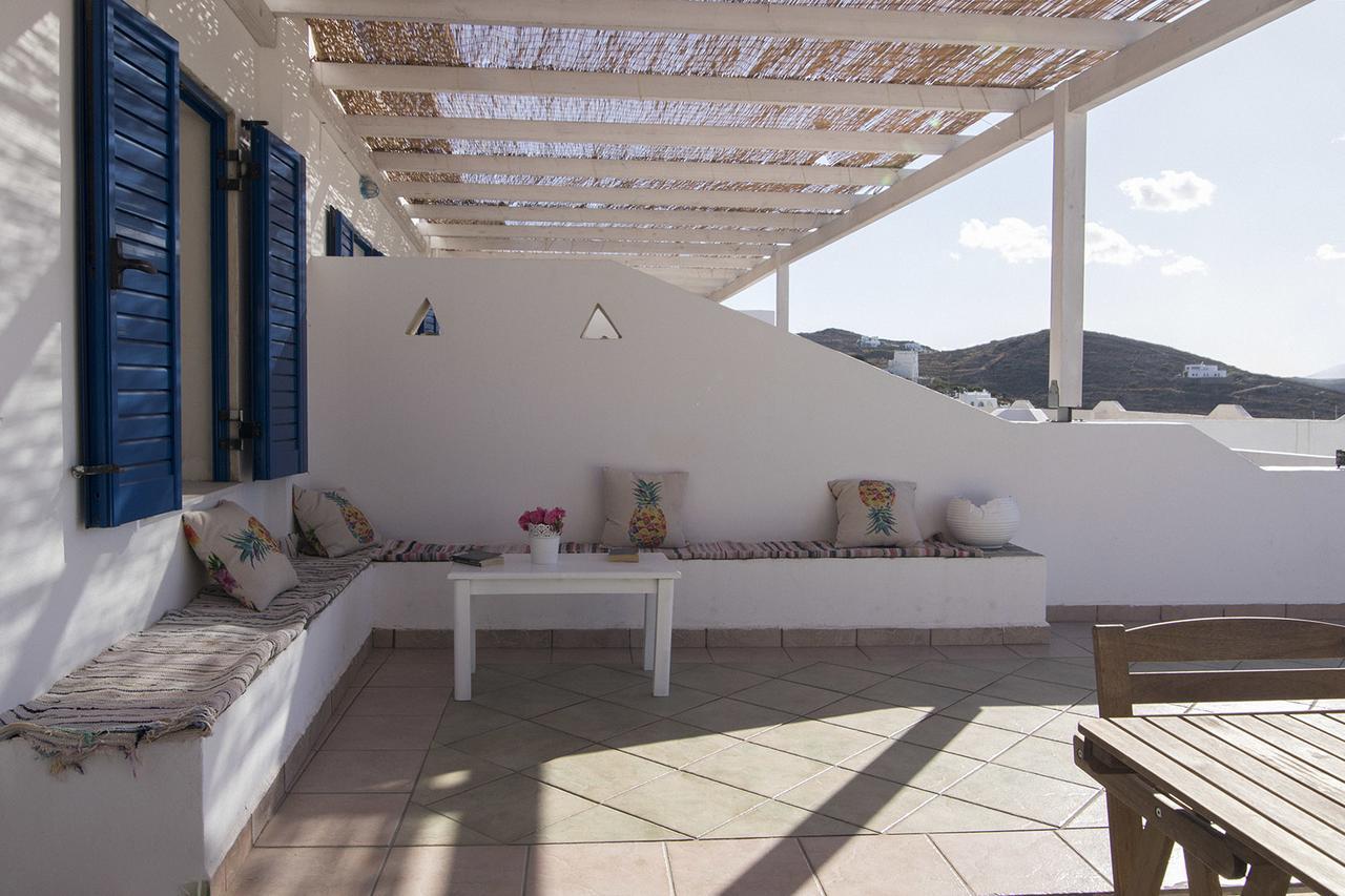 Armadoros Hotel / Ios Backpackers Chora Exterior foto