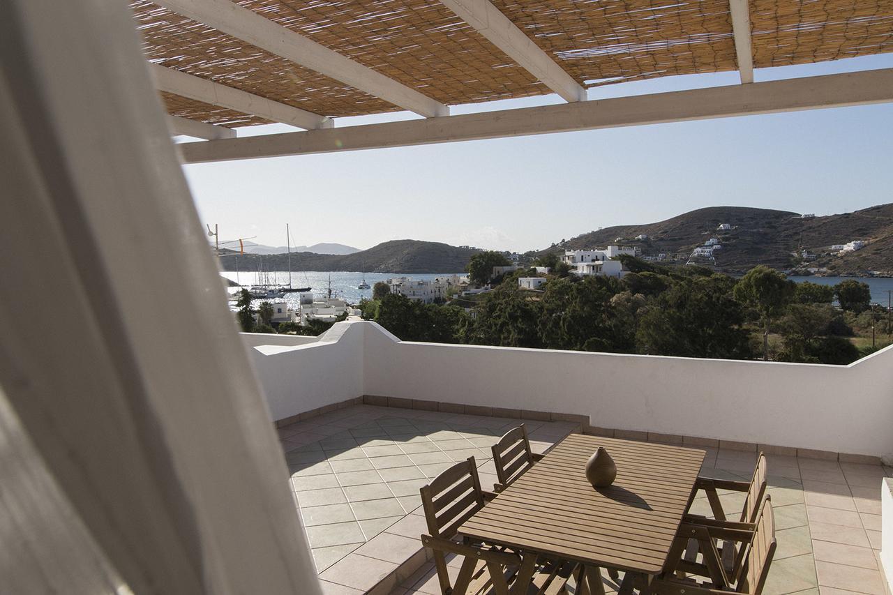 Armadoros Hotel / Ios Backpackers Chora Exterior foto