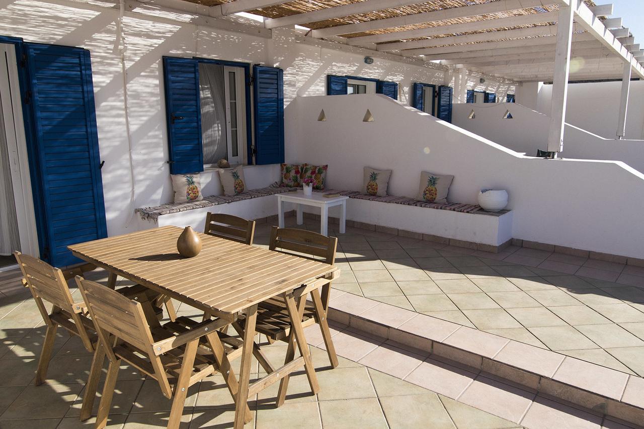 Armadoros Hotel / Ios Backpackers Chora Exterior foto
