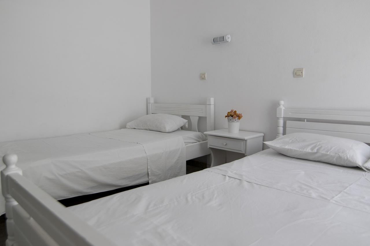 Armadoros Hotel / Ios Backpackers Chora Exterior foto