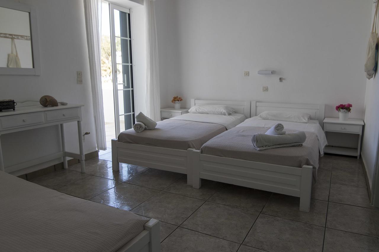 Armadoros Hotel / Ios Backpackers Chora Exterior foto