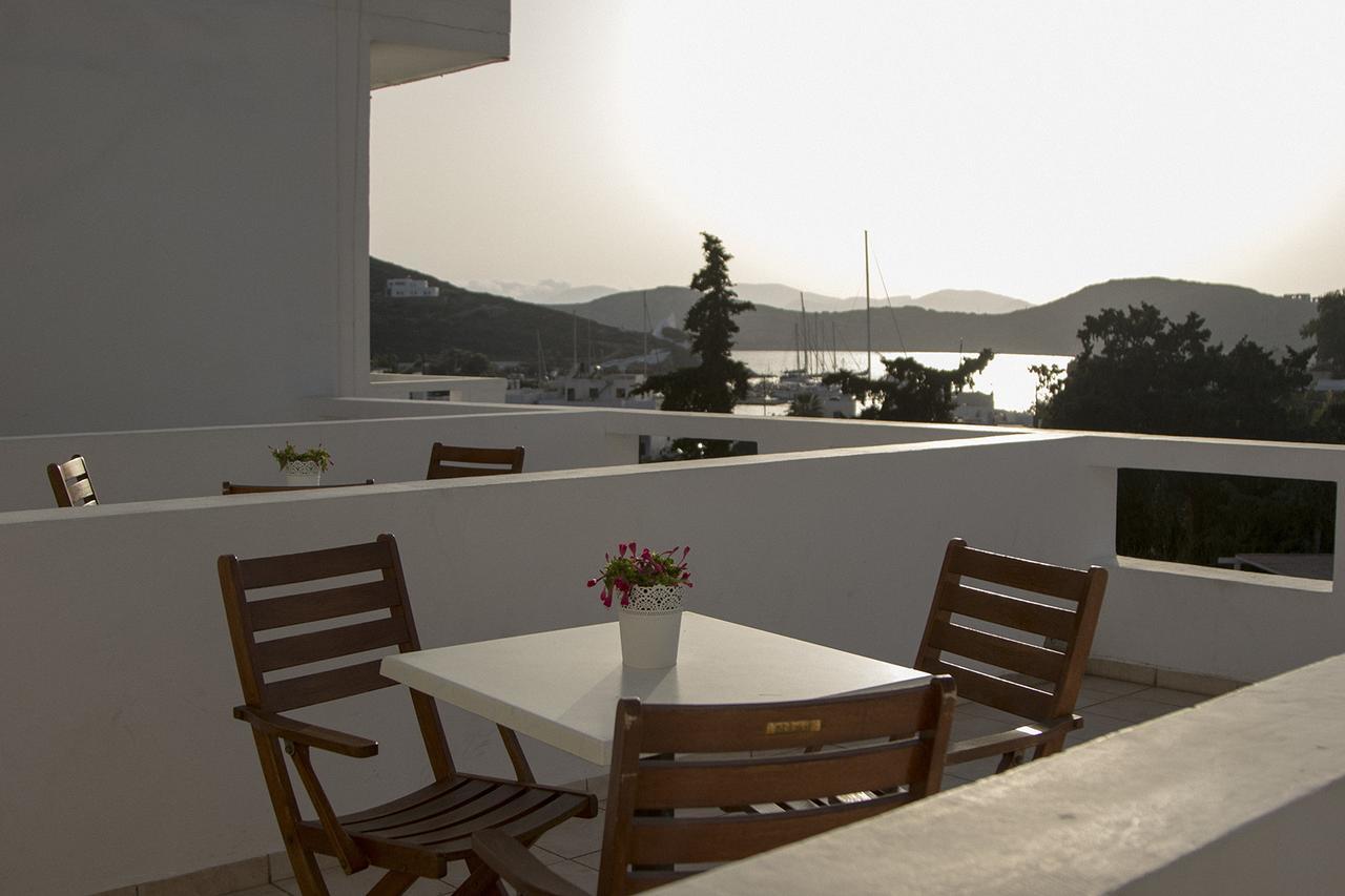 Armadoros Hotel / Ios Backpackers Chora Exterior foto
